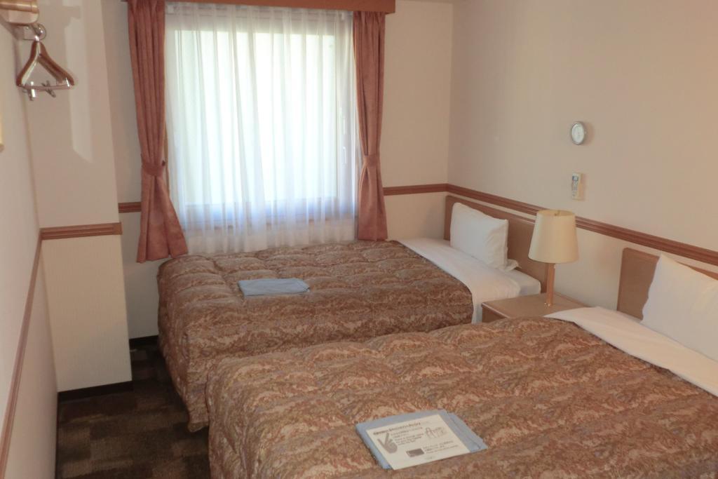 Toyoko Inn Hokkaido Sapporo-Eki Nishi-Guchi Hokudai Mae Экстерьер фото